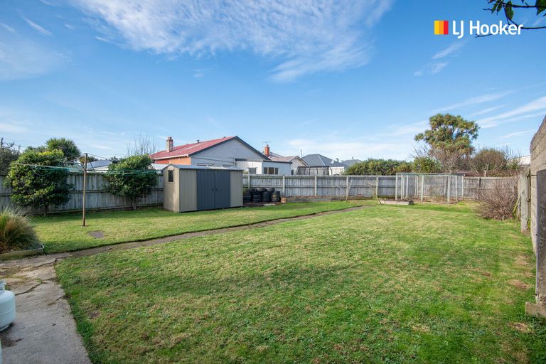 Photo of property in 69 Hargest Crescent, Saint Clair, Dunedin, 9012