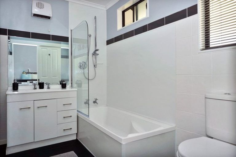 Photo of property in 40 Pukehina Parade, Pukehina, Te Puke, 3189