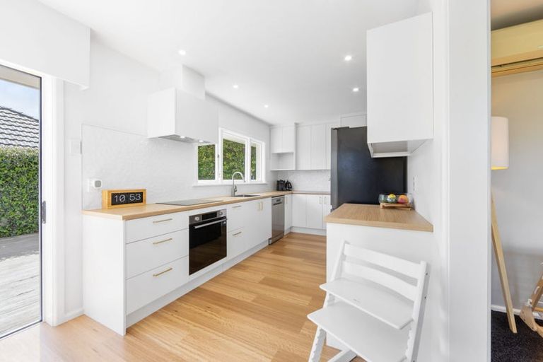 Photo of property in 1/420 Memorial Avenue, Burnside, Christchurch, 8053