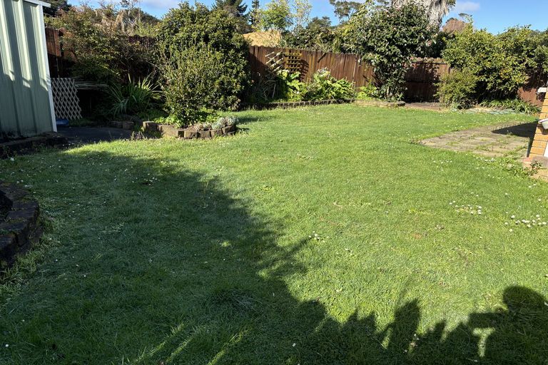 Photo of property in 31 Waimoko Glen, Swanson, Auckland, 0612