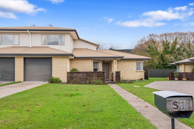 Photo of property in 57/64 Kawaha Point Road, Kawaha Point, Rotorua, 3010