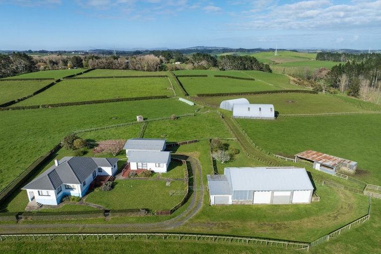 Photo of property in 786 Paerata Road, Paerata, Drury, 2676