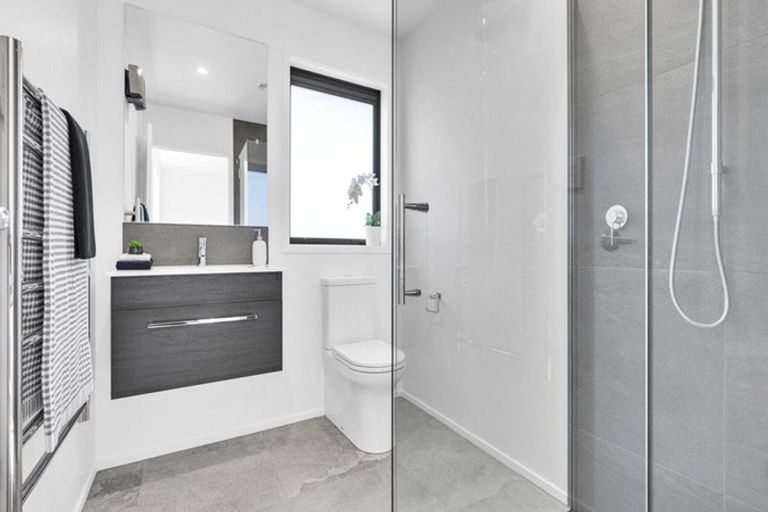 Photo of property in 37 Cunliffe Road, Redwood, Christchurch, 8051