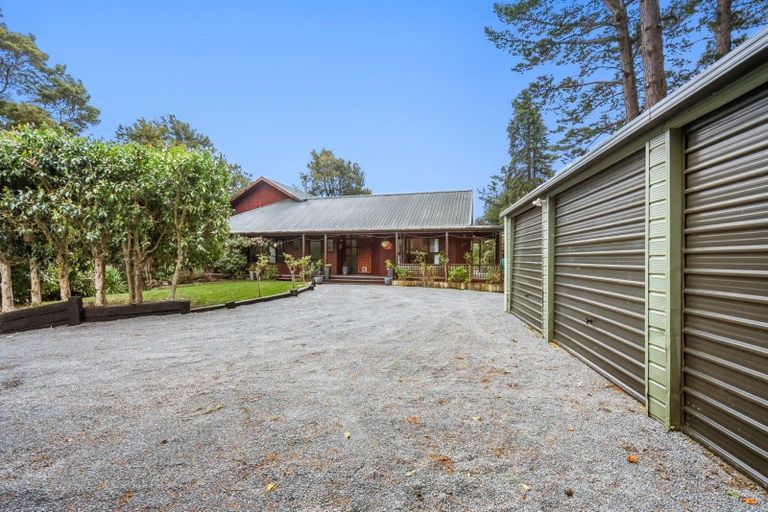 Photo of property in 3 Roseveare Grove, Te Marua, Upper Hutt, 5018