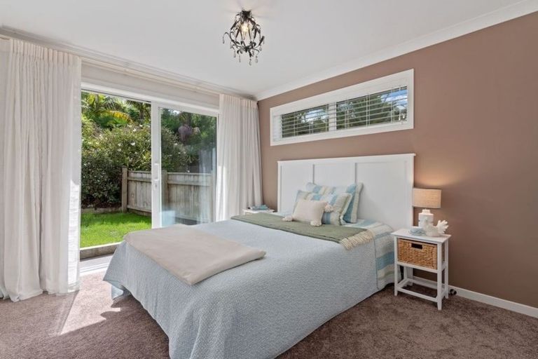 Photo of property in 59 Lonely Road, Fairview Heights, Auckland, 0632