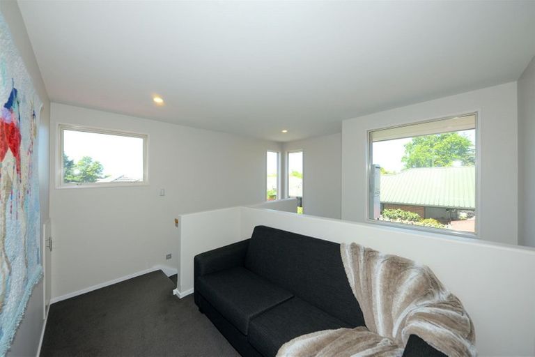 Photo of property in 299 Withells Road, Avonhead, Christchurch, 8042