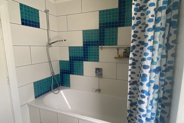 Photo of property in 7 Canterbury Street, Picton, 7220