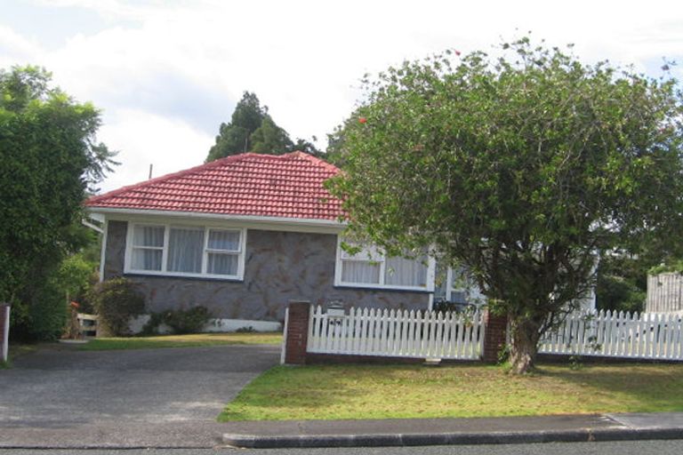 Photo of property in 49 Moore Street, Hillcrest, Auckland, 0627