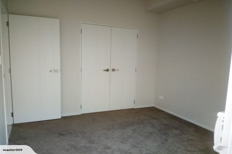 Photo of property in 17 Drumbuoy Drive, Flat Bush, Auckland, 2019