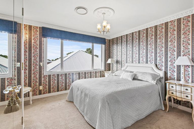 Photo of property in 448 Devon Street West, Lynmouth, New Plymouth, 4310