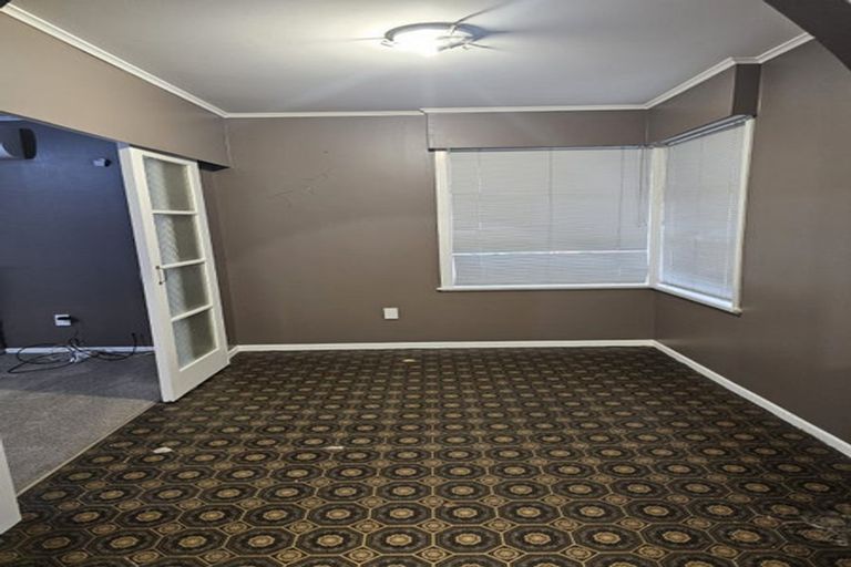 Photo of property in 57 Smiths Avenue, Papakura, 2110