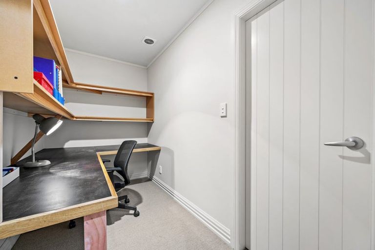 Photo of property in 153c Grant Road, Thorndon, Wellington, 6011