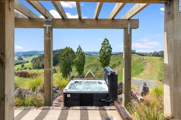 Photo of property in 684 Blackbridge Road, Waitoki, Kaukapakapa, 0871