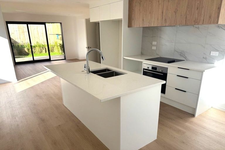 Photo of property in 11/15 Oakland Avenue, Papatoetoe, Auckland, 2025