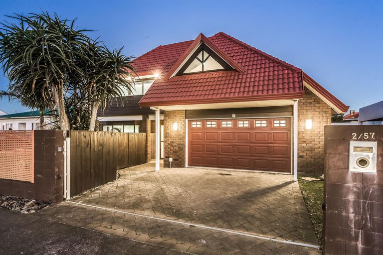 Photo of property in 2/57 Hoteo Avenue, Papatoetoe, Auckland, 2025