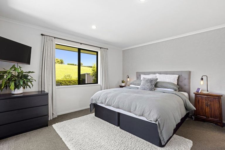 Photo of property in 92 Falcon Drive, Welcome Bay, Tauranga, 3112