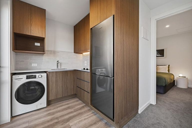 Photo of property in 33 Alps View Place, Lake Hayes, Queenstown, 9304