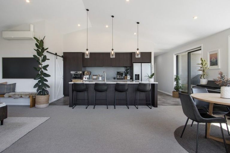 Photo of property in 2 Kingson Court, Omokoroa, 3114