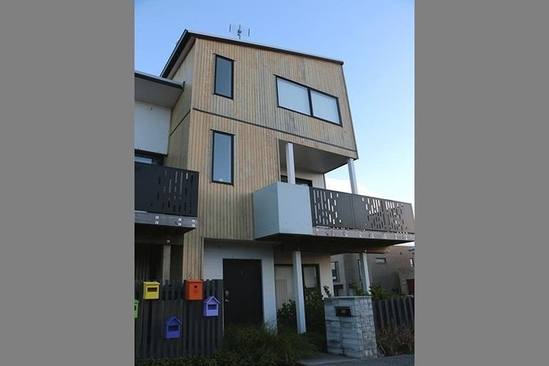 Photo of property in 1 Onekiritea Road, Hobsonville, Auckland, 0616