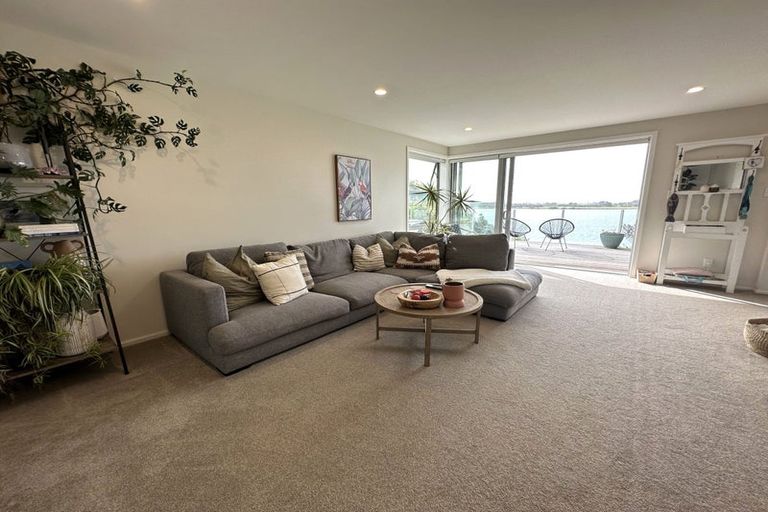 Photo of property in 5 Quarry Road, Mount Pleasant, Christchurch, 8081