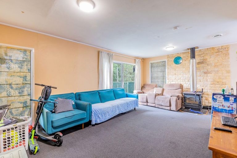 Photo of property in 11 Kilcar Place, Massey, Auckland, 0614