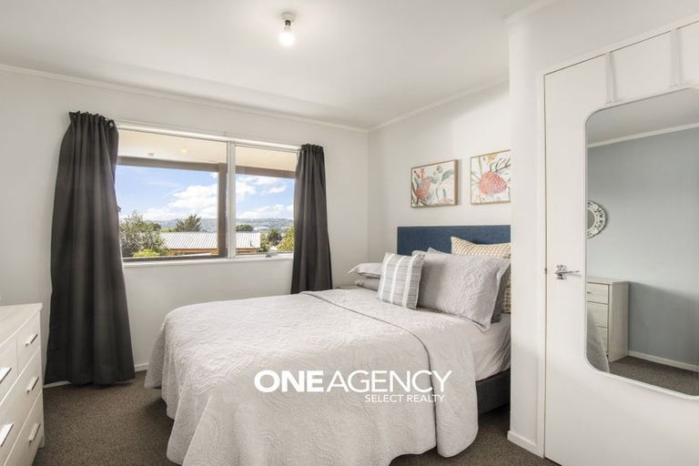 Photo of property in 12 Chapel Street, Takapuwahia, Porirua, 5022