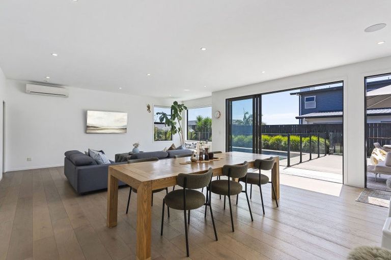 Photo of property in 32 Defender Crescent, Beachlands, Auckland, 2018
