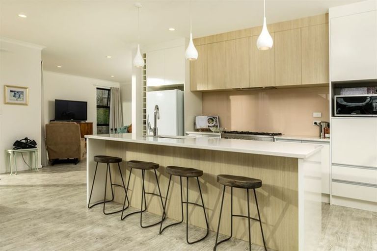 Photo of property in 13 Remana Crescent, Huapai, Kumeu, 0810