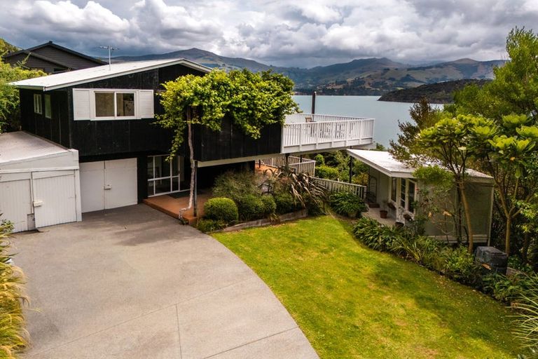 Photo of property in 6506 Christchurch Akaroa Road, Takamatua, 7581