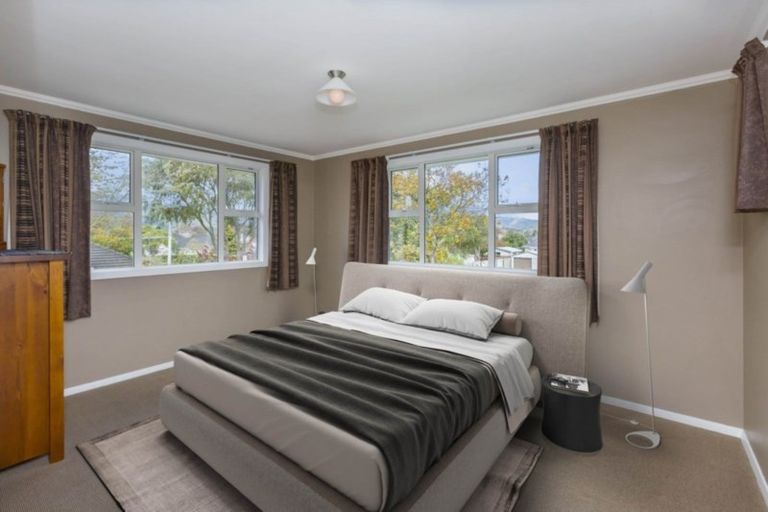 Photo of property in 10 Iris Grove, Trentham, Upper Hutt, 5018