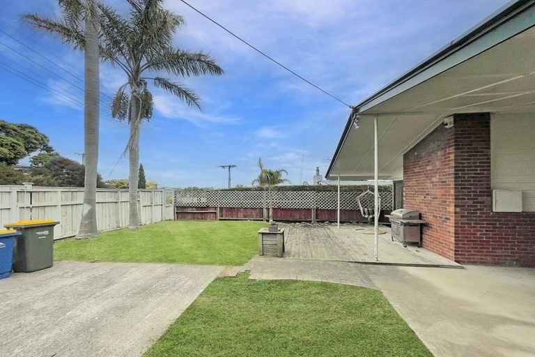 Photo of property in 2/17 Spencer Terrace, Hauraki, Auckland, 0622