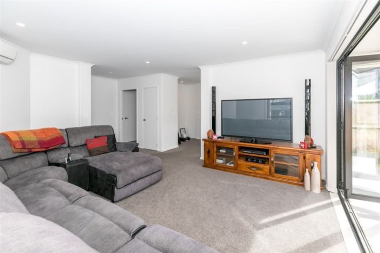 Photo of property in 60 Edgeview Crescent, Fitzroy, Hamilton, 3206