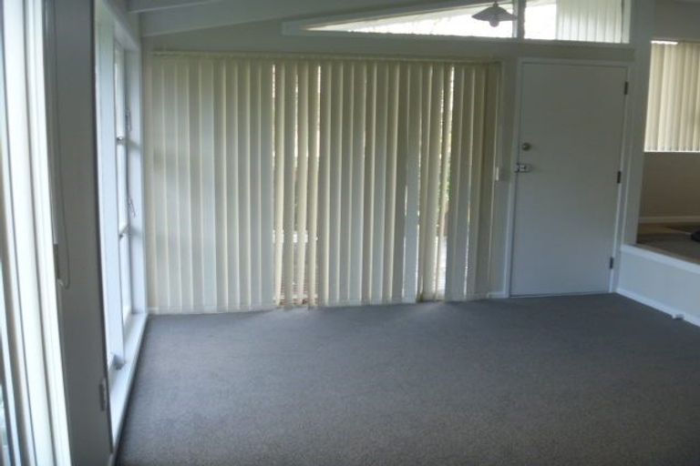 Photo of property in 1 Margan Place, Red Hill, Papakura, 2110