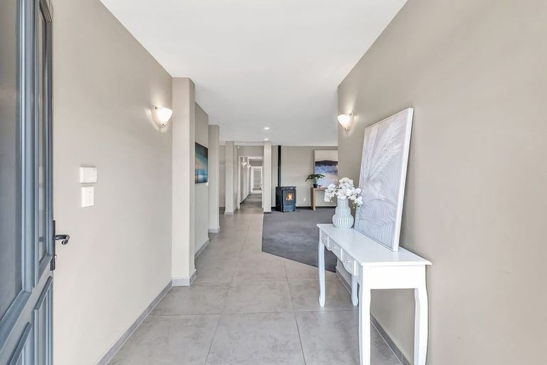 Photo of property in 7 Manor Drive, Rolleston, 7614