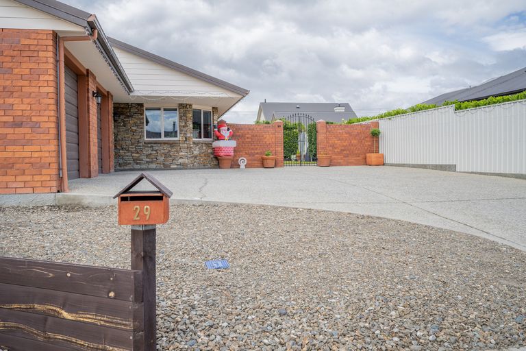 Photo of property in 29 Larch Crescent, Alexandra, 9320