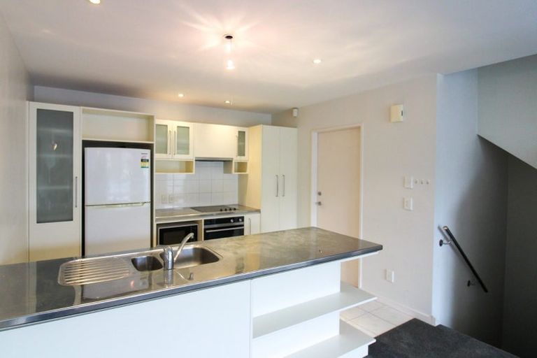 Photo of property in 44a Fairview Crescent, Kelburn, Wellington, 6012