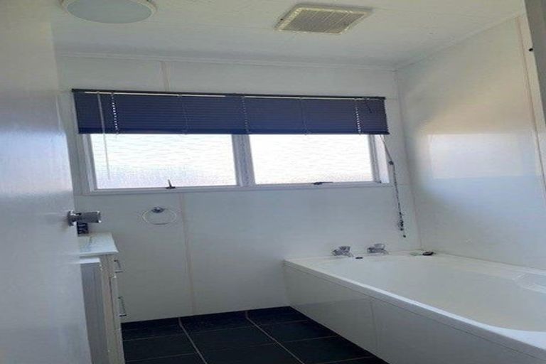 Photo of property in 15a Murphy Road, Taradale, Napier, 4112