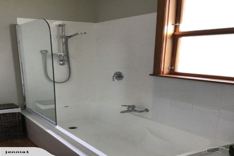 Photo of property in 15b Peakes Road, Saint Johns Hill, Whanganui, 4501