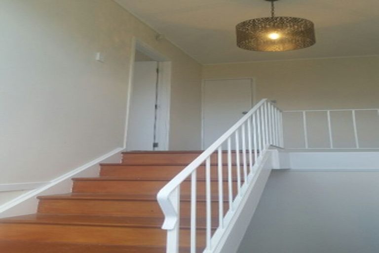 Photo of property in 59 Mcclintock Road, Massey, Auckland, 0614