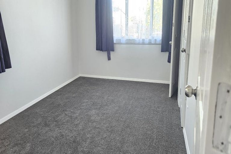 Photo of property in 51 Swaffield Road, Papatoetoe, Auckland, 2025