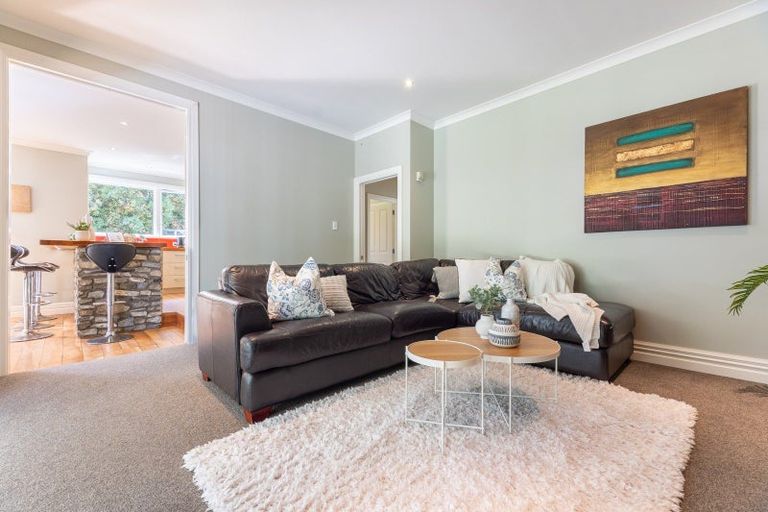 Photo of property in 43 Dale Road, Raumati South, Paraparaumu, 5032