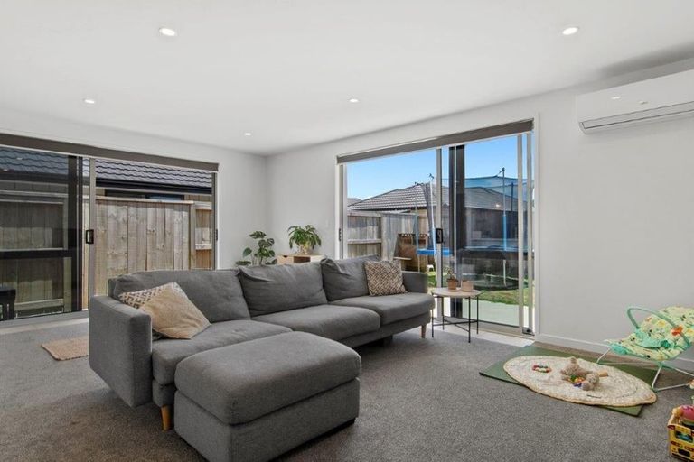 Photo of property in 37 Te Wharo Drive, Papamoa, 3118