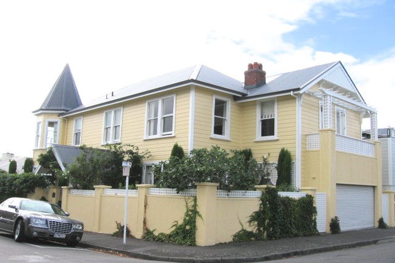 Photo of property in 20 Hobson Crescent, Thorndon, Wellington, 6011