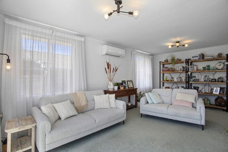 Photo of property in 22 Berkeley Road, Wainuiomata, Lower Hutt, 5014