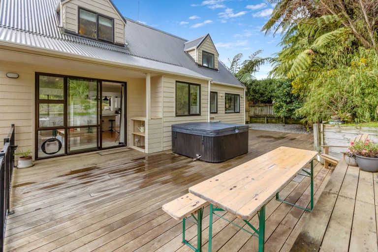 Photo of property in 32 Roto Street, Hurdon, New Plymouth, 4310
