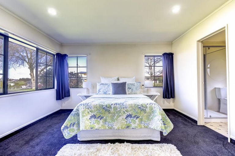 Photo of property in 1 Hereford Place, Grandview Heights, Hamilton, 3200