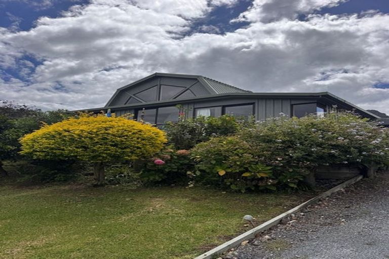 Photo of property in 2305 Whangarei Heads Road, Whangarei Heads, Whangarei, 0174