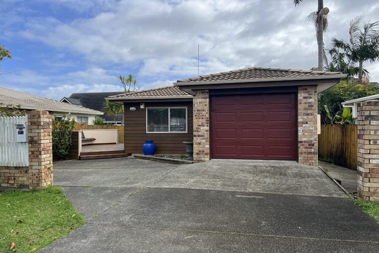 Photo of property in 37b Walton Street, Red Beach, 0932