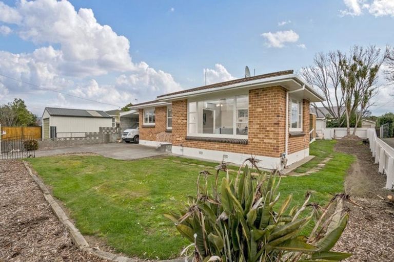 Photo of property in 5 Sutherland Crescent, Westbrook, Palmerston North, 4412