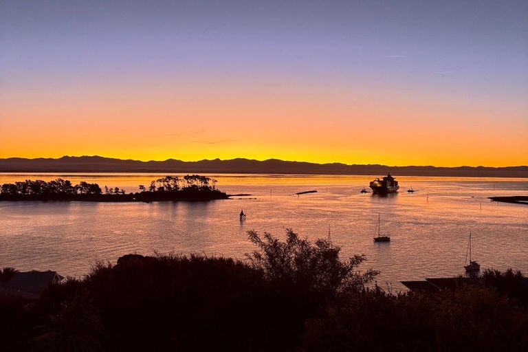 Photo of property in 15 Fifeshire Crescent, Stepneyville, Nelson, 7010